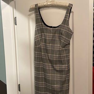 Banana republic dress. NWOT. Yellow, white and black. Hits above knee